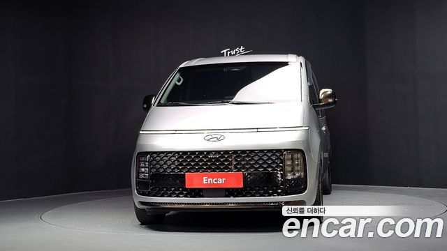 Hyundai Staria 4WD Lounge 7-Seater Inspiration 2022 — фото 3