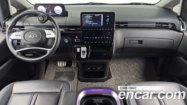 Hyundai Staria 4WD Lounge 7-Seater Inspiration 2022 — фото 7