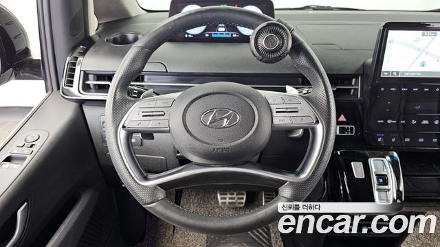 Hyundai Staria 4WD Lounge 7-Seater Inspiration 2022 — фото 13