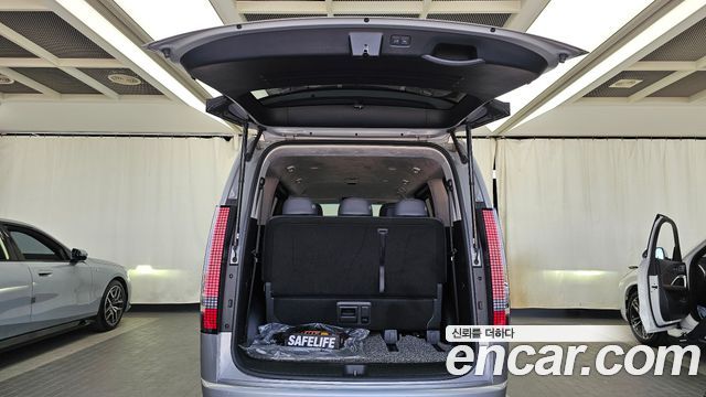 Hyundai Staria 4WD Lounge 7-Seater Inspiration 2022 — фото 20