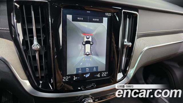 Volvo V60 Cross Country (II) T5 Pro AWD 2019 — фото 21