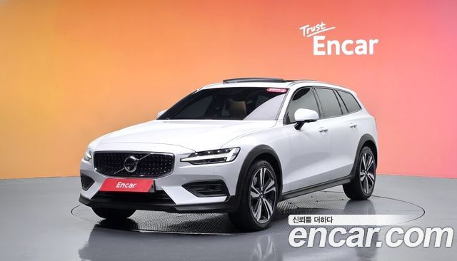 Volvo V60 Cross Country (II) T5 Pro AWD
