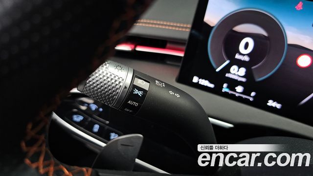 Genesis GV70 2.5T Gasoline 2WD 2025 — фото 35
