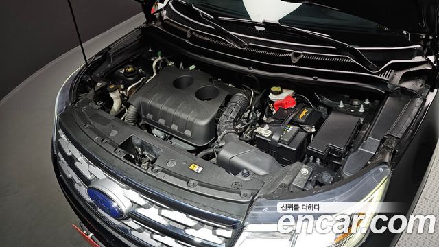 Ford Explorer 2.3 Limited 4WD 5th 2018 — фото 6