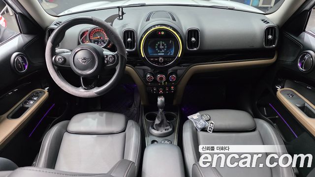 MINI Cooper Countryman Standard 2nd 2019 — фото 7