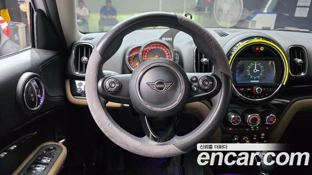 MINI Cooper Countryman Standard 2nd 2019 — фото 13