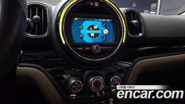 MINI Cooper Countryman Standard 2nd 2019 — фото 14