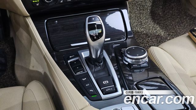 BMW 5 Series (F10) 528i xDrive Luxury Plus 2016 — фото 9
