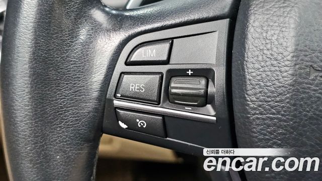 BMW 5 Series (F10) 528i xDrive Luxury Plus 2016 — фото 18