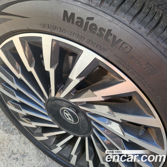 Hyundai Grandeur (GN7) 3.5 LPG 2WD Premium 2023 — фото 5