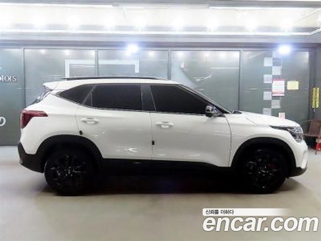 Kia Seltos Gasoline 1.6 Turbo 4WD Gravity 2023 — фото 3