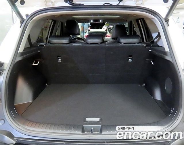 Kia Seltos Gasoline 1.6 Turbo 4WD Gravity 2023 — фото 24