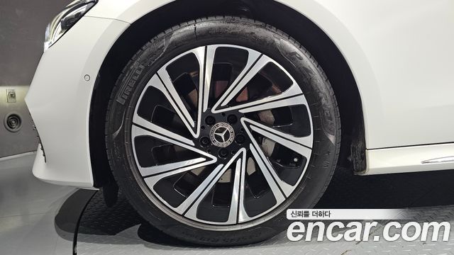 Mercedes-Benz E-Class (W214) E300 4MATIC Exclusive 2025 — фото 5