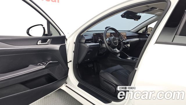 Kia K5 (III) 2.0 Prestige 2024 — фото 10