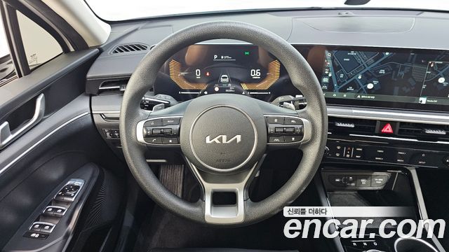 Kia K5 (III) 2.0 Prestige 2024 — фото 17