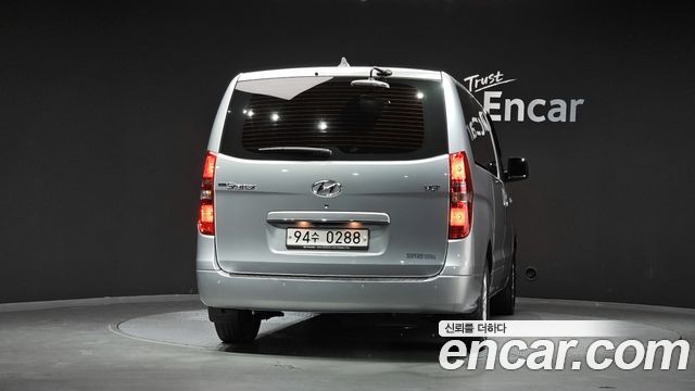 Hyundai Grand Starex Van 5-Seater Modern 2020 — фото 4