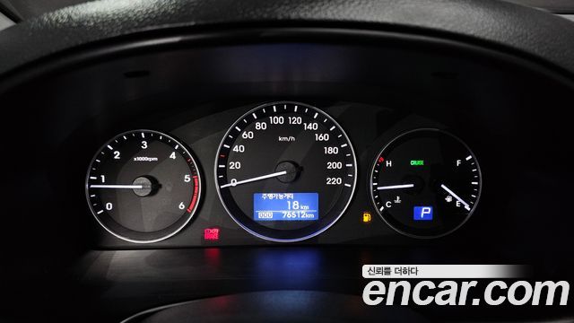 Hyundai Grand Starex Van 5-Seater Modern 2020 — фото 8