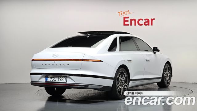 Hyundai Grandeur (GN7) 2,5 Gasoline 2WD Exclusive 2025 — фото 2