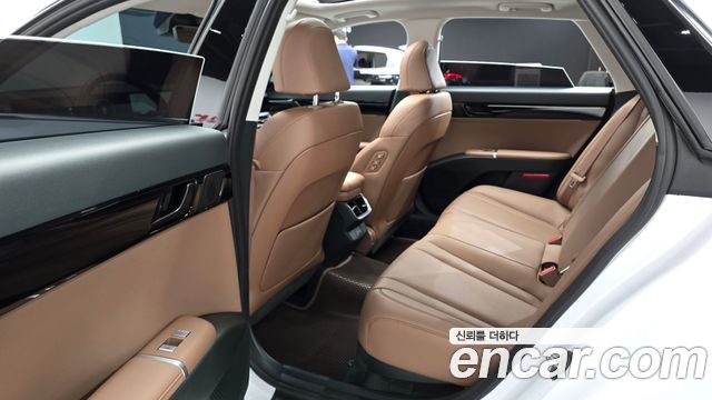 Hyundai Grandeur (GN7) 2,5 Gasoline 2WD Exclusive 2025 — фото 15