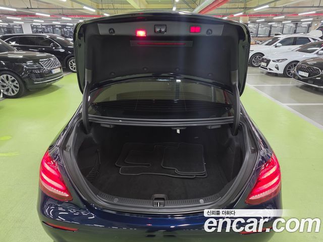 Mercedes-Benz E-Class (W213) E400 4MATIC Exclusive 2017 — фото 7