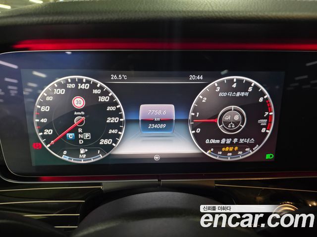Mercedes-Benz E-Class (W213) E400 4MATIC Exclusive 2017 — фото 19