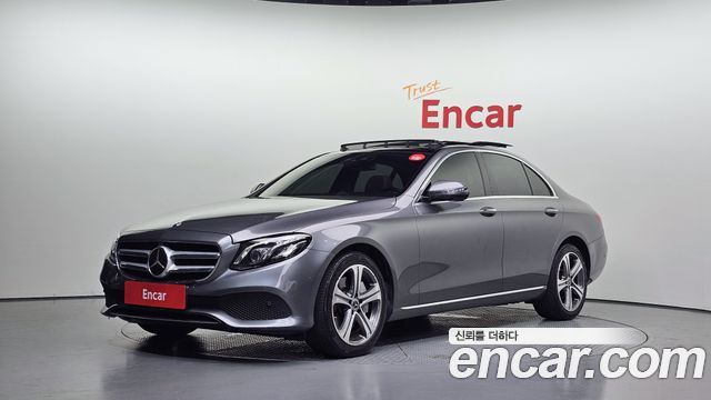 Mercedes-Benz E-Class (W213) E300 4MATIC Avnatgarde 2018 — фото 1