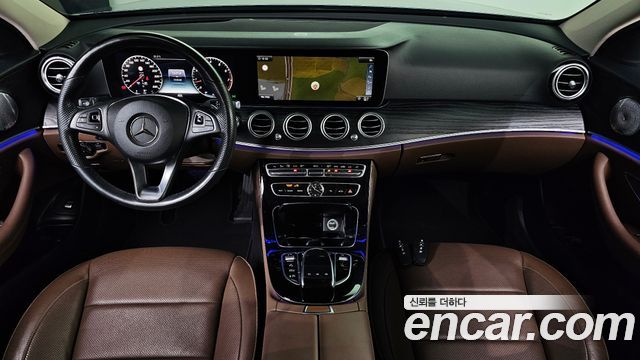 Mercedes-Benz E-Class (W213) E300 4MATIC Avnatgarde 2018 — фото 7