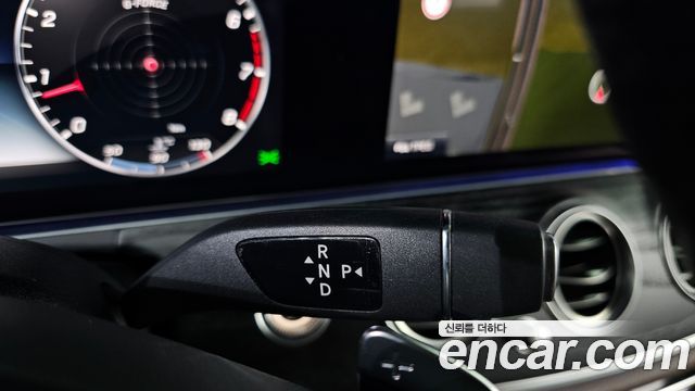 Mercedes-Benz E-Class (W213) E300 4MATIC Avnatgarde 2018 — фото 9