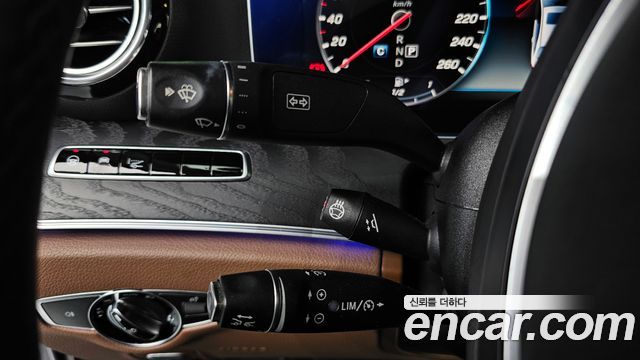 Mercedes-Benz E-Class (W213) E300 4MATIC Avnatgarde 2018 — фото 14
