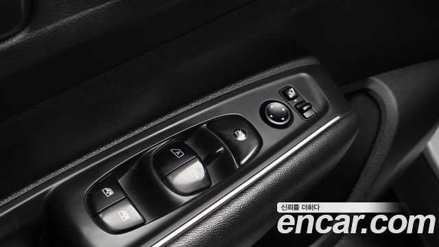 Renault Korea QM6 Diesel 2WD LE 2018 — фото 27