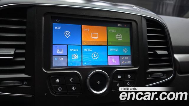Renault Korea QM6 Diesel 2WD LE 2018 — фото 29