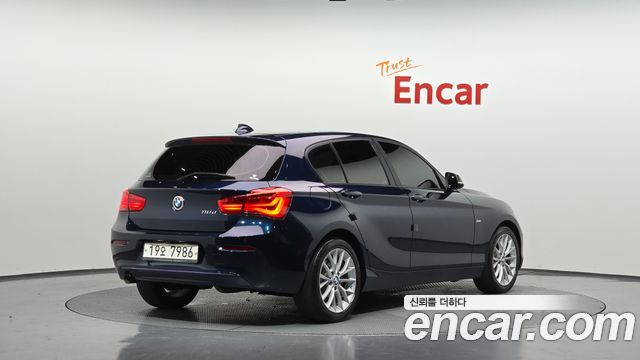 BMW 1 Series (F20) 118d Sport 5Door 2016 — фото 2