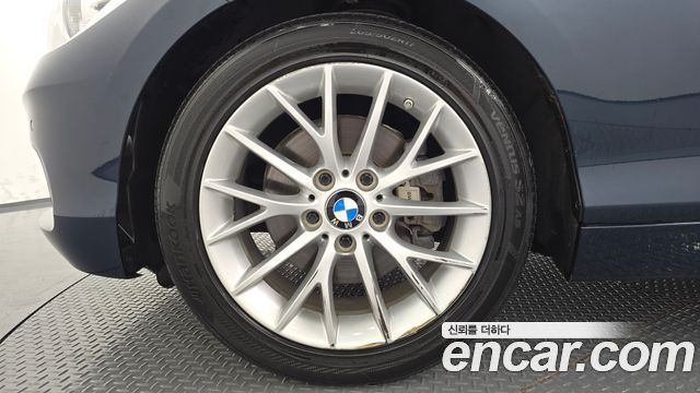BMW 1 Series (F20) 118d Sport 5Door 2016 — фото 5