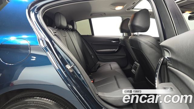 BMW 1 Series (F20) 118d Sport 5Door 2016 — фото 12