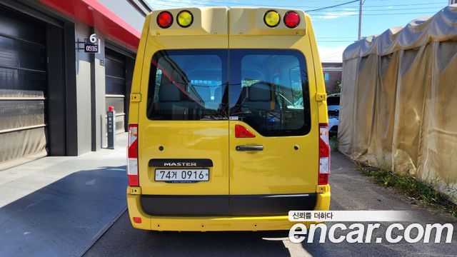 Renault Korea Master School Bus 20-Seater 2020 — фото 4