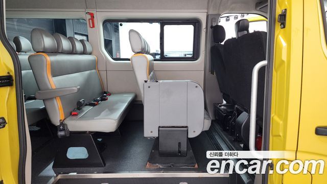 Renault Korea Master School Bus 20-Seater 2020 — фото 12