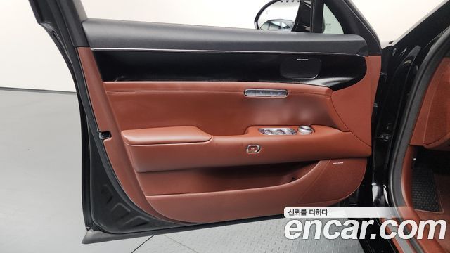 Genesis G90 (RS4) Gasoline 3.5 Turbo AWD 2022 — фото 24