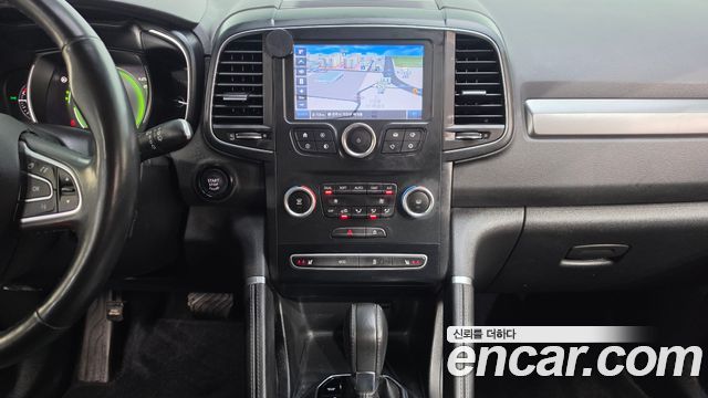 Renault Korea QM6 Diesel 2WD LE 2018 — фото 13