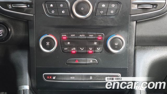 Renault Korea QM6 Diesel 2WD LE 2018 — фото 15