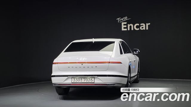 Hyundai Grandeur (GN7) 2,5 Gasoline 2WD Exclusive 2023 — фото 4