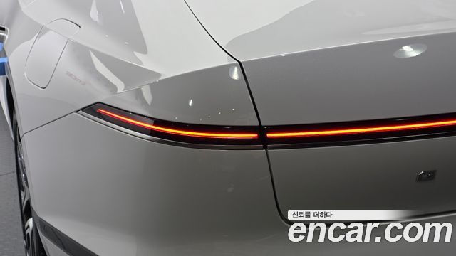 Hyundai Grandeur (GN7) 2,5 Gasoline 2WD Exclusive 2023 — фото 23