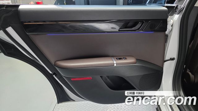 Hyundai Grandeur (GN7) 2,5 Gasoline 2WD Exclusive 2023 — фото 25