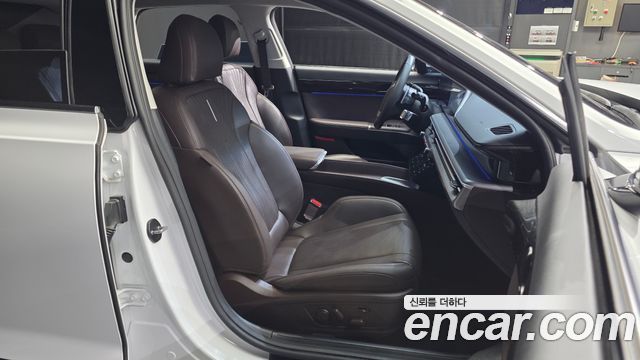 Hyundai Grandeur (GN7) 2,5 Gasoline 2WD Exclusive 2023 — фото 26