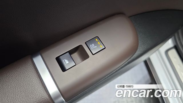 Hyundai Grandeur (GN7) 2,5 Gasoline 2WD Exclusive 2023 — фото 34