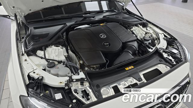 Mercedes-Benz E-Class (W214) E300 4MATIC AMG Line 2024 — фото 6