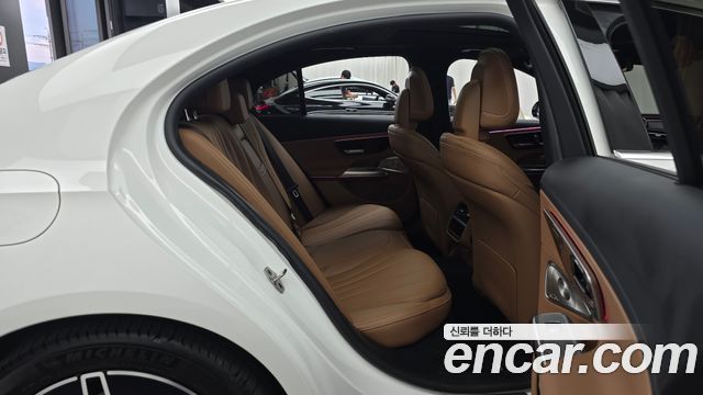 Mercedes-Benz E-Class (W214) E300 4MATIC AMG Line 2024 — фото 11