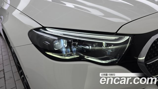 Mercedes-Benz E-Class (W214) E300 4MATIC AMG Line 2024 — фото 22