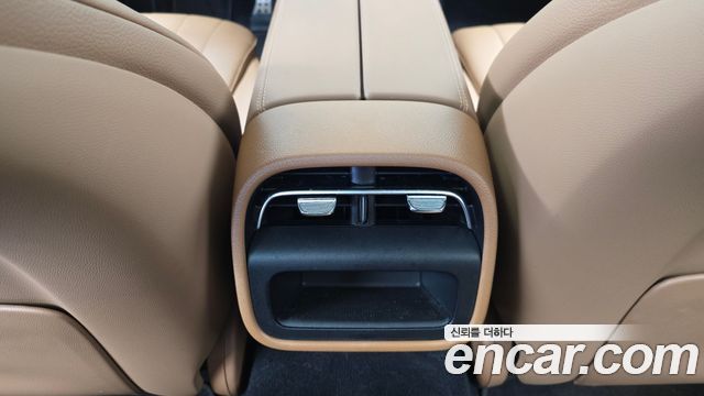 Mercedes-Benz E-Class (W214) E300 4MATIC AMG Line 2024 — фото 31