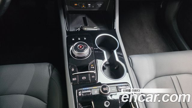 Kia K5 (III) 1.6 Turbo Noblesse 2025 — фото 9