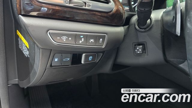 Genesis EQ900 3.3 T-GDI AWD Premiun Luxury 2016 — фото 19